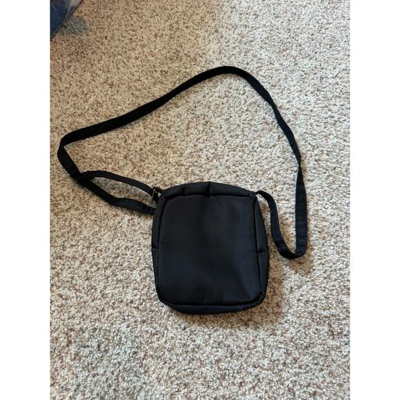 Travelon black purse/bag/crossbody bag; Small - Picture 3 of 10